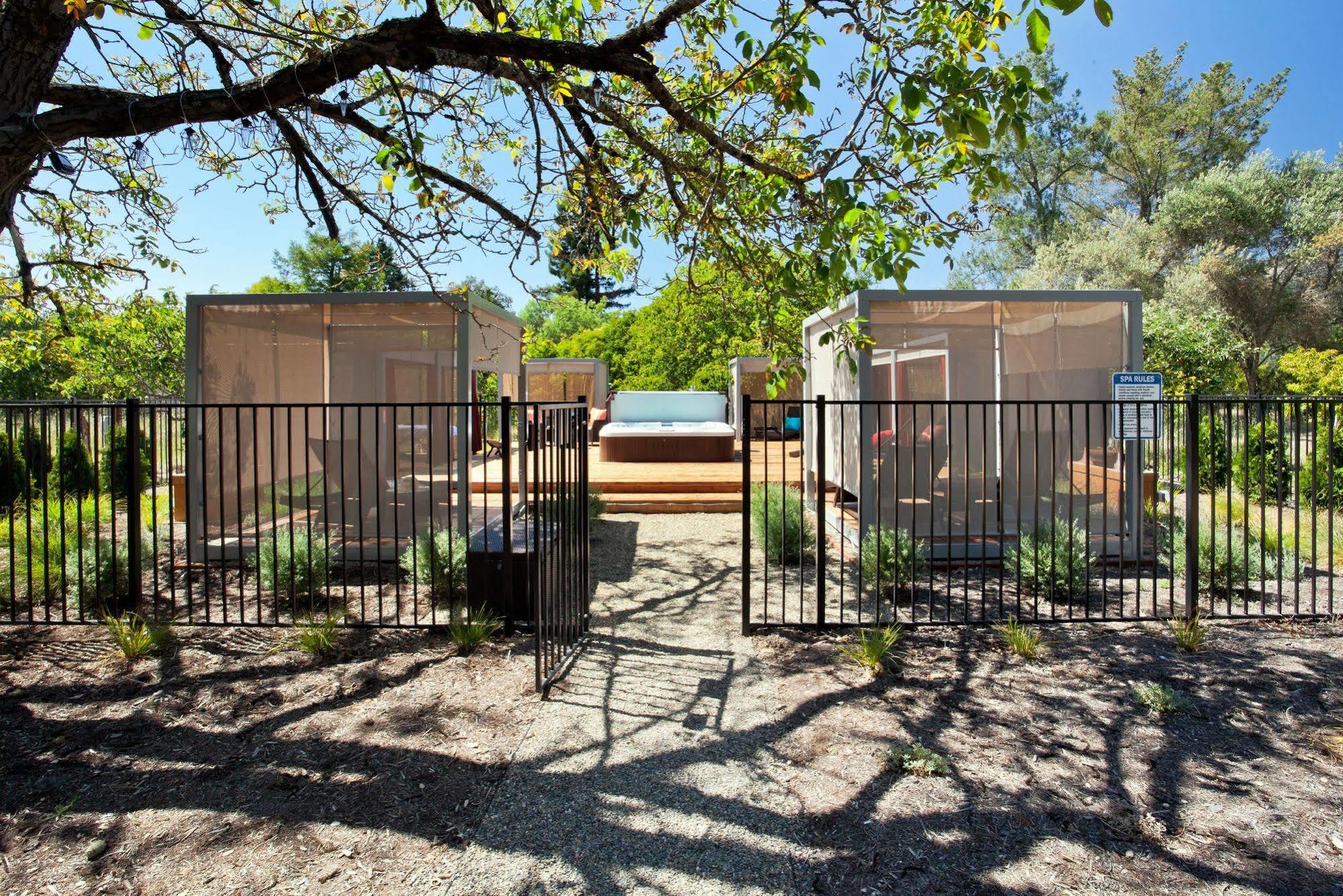 Casa Bella Inn Kenwood Екстериор снимка